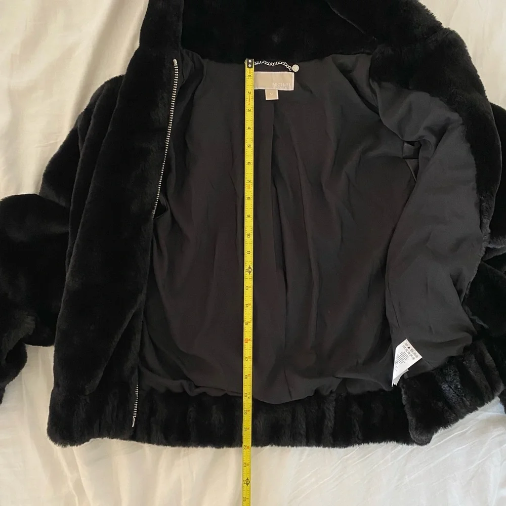 Michael Kors women’s black faux fur jacket size M